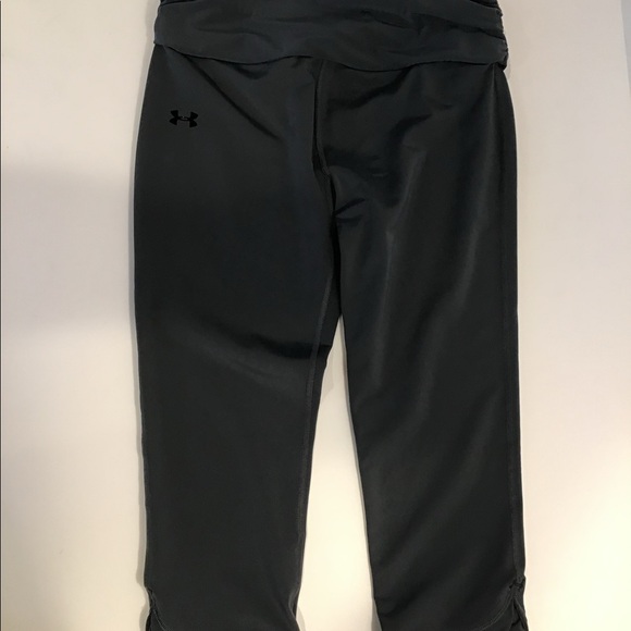 Under Armour Gray Capri Leggings - Picture 3 of 5